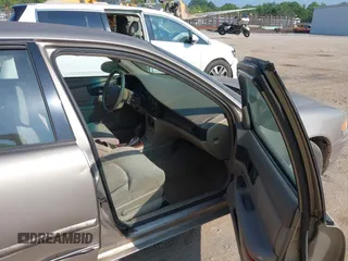 2002 Buick Regal LS with VIN 2G4WB52K521275107, listed as a IAAI auction lot 42600717 with Not provided miles and . Bid and sale history available at DreamBid. Image 5.