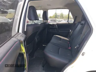 2019 Toyota 4Runner SR5 with VIN JTEBU5JR1K5725714, listed as a IAAI auction lot 42565292 with 43,826 mi miles and . Bid and sale history available at DreamBid. Image 8.