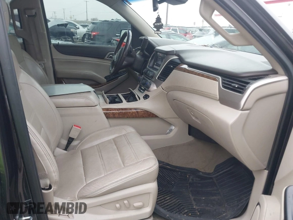 2015 GMC Yukon Denali with VIN 1GKS2CKJ2FR705806, listed as a IAAI auction lot 41568322 with 171,011 mi miles. Bid and sale history available at carsss.com. Image 5.