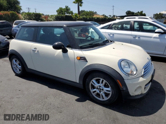 2012 MINI Hardtop z VIN WMWSU3C5XCT185907, wystawiony jako Copart lot #60842065 z przebiegiem 81 221 mil mil oraz Szkoda całkowita • Salvage title. Historia ofert i sprzedaży dostępna na DreamBid. Obrazek 4.