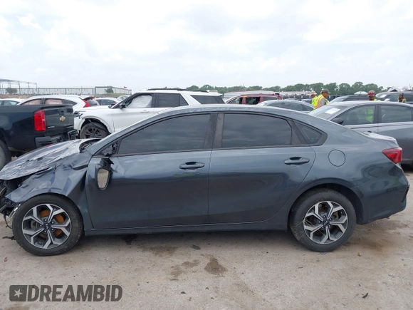 2019 Kia Forte LXS with VIN 3KPF24AD1KE023262, listed as a IAAI auction lot 42363329 with 110,724 mi miles and . Bid and sale history available at DreamBid. Image 15.