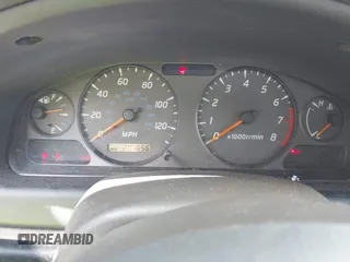 2003 Nissan Sentra XE z VIN 3N1CB51D43L714603, wystawiony jako IAAI lot #42392644 z przebiegiem 201 656 mil mil oraz . Historia ofert i sprzedaży dostępna na DreamBid. Obrazek 7.