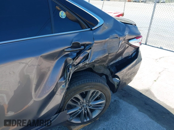 2015 Toyota Camry XLE z VIN 4T1BF1FK8FU979706, wystawiony jako IAAI lot #42298995 z przebiegiem 95 553 mil mil oraz . Historia ofert i sprzedaży dostępna na DreamBid. Obrazek 6.