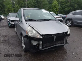 2007 Honda Fit Sport z VIN JHMGD38647S049521, wystawiony jako IAAI lot #42289057 z przebiegiem 130 434 mil mil oraz . Historia ofert i sprzedaży dostępna na DreamBid. Obrazek 6.