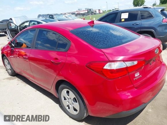 2016 Kia Forte LX z VIN KNAFK4A61G5612426, wystawiony jako IAAI lot #42269883 z przebiegiem 75 392 mil mil oraz . Historia ofert i sprzedaży dostępna na DreamBid. Obrazek 14.