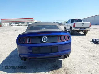 2013 Ford Mustang V6 with VIN 1ZVBP8EM7D5235869, listed as a IAAI auction lot 42000558 with 90,757 mi miles and . Bid and sale history available at DreamBid. Image 17.