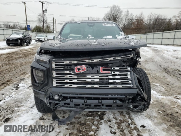 2024 GMC Canyon 4WD Denali with VIN 1GTP6FEK6R1295722, listed as a Copart auction lot 44948475 with 864 mi miles and Salvage Title. Bid and sale history available at carsss.com. Image 5.