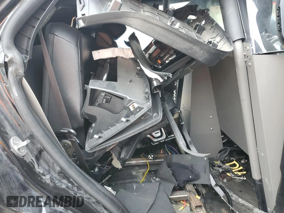 2020 Ford Police Interceptor Utility z VIN 1FM5K8AW5LGC92866, wystawiony jako Copart lot #47854775 z przebiegiem Nie podano mil oraz Szkody całkowita. Historia ofert i sprzedaży dostępna na DreamBid. Obrazek 10.