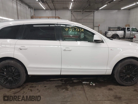 2011 Audi Q7 3.0L TDI Prestige with VIN WA1WMAFE1BD002840, listed as a IAAI auction lot 41537638 with 196,088 mi miles. Bid and sale history available at carsss.com. Image 14.
