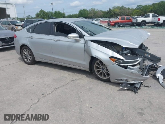 2017 Ford Fusion SE with VIN 3FA6P0HD2HR320936, listed as a IAAI auction lot 41880422 with 70,695 mi miles. Bid and sale history available at carsss.com. Image 1.