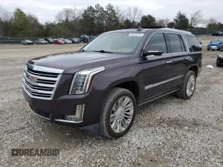 2015 Cadillac Escalade Platinum z VIN 1GYS4PKJ3FR743570, wystawiony jako Copart lot #80519184 z przebiegiem 131 932 mil mil oraz Szkoda całkowita • Salvage title. Historia ofert i sprzedaży dostępna na DreamBid. Obrazek 1.