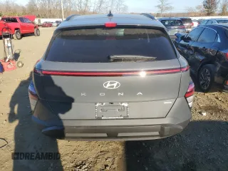 2025 Hyundai Kona SEL Convenience with VIN KM8HCCAB3SU192744, listed as a Copart auction lot 80489844 with 899 mi miles and Salvage Title. Bid and sale history available at DreamBid. Image 6.