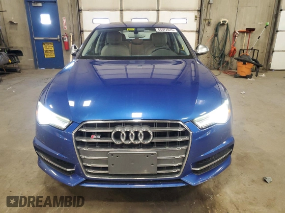 2016 Audi S6 Premium Plus z VIN WAUF2AFC2GN097904, wystawiony jako Copart lot #44972015 z przebiegiem 135 123 mil mil oraz Szkoda całkowita • Salvage title. Historia ofert i sprzedaży dostępna na DreamBid. Obrazek 5.
