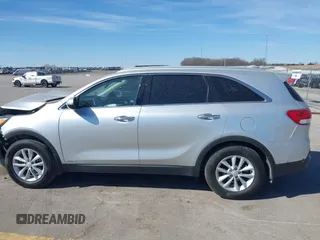 2018 Kia Sorento LX with VIN 5XYPGDA37JG376605, listed as a IAAI auction lot 41812731 with 118,579 mi miles. Bid and sale history available at carsss.com. Image 14.