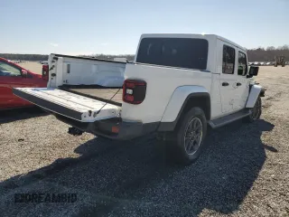 2020 Jeep Gladiator Overland with VIN 1C6HJTFGXLL181768, listed as a Copart auction lot 46243555 with 62,992 mi miles and Salvage title. Bid and sale history available at DreamBid. Image 3.