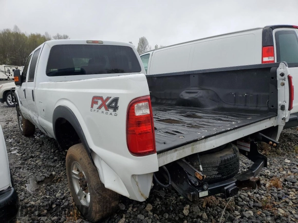 2015 Ford F-350 Platinum z VIN 1FT8W3BT6FEB33299, wystawiony jako Copart lot #50823435 z przebiegiem 147 533 mil mil oraz Szkoda całkowita • Salvage title. Historia ofert i sprzedaży dostępna na DreamBid. Obrazek 2.