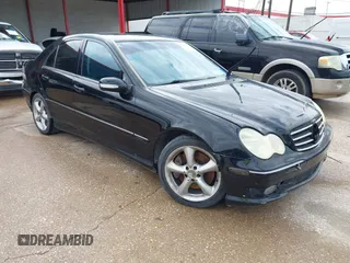 2006 Mercedes-Benz C Sport with VIN WDBRF52H46F733288, listed as a IAAI auction lot 41969021 with 233,576 mi miles. Bid and sale history available at carsss.com. Image 1.