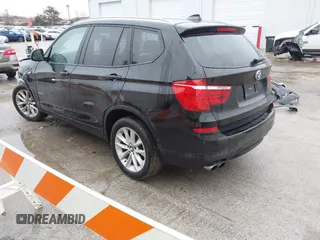 2015 BMW X3 xDrive28i z VIN 5UXWX9C53F0D57118, wystawiony jako IAAI lot #41476820 z przebiegiem 106 036 mil mil oraz . Historia ofert i sprzedaży dostępna na DreamBid. Obrazek 3.