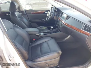 2017 Kia Cadenza Premium with VIN KNALB4J18H5049092, listed as a IAAI auction lot 41247799 with 66,502 mi miles. Bid and sale history available at carsss.com. Image 5.