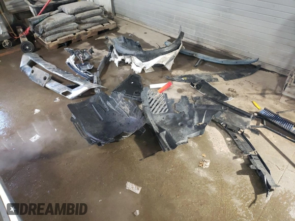 2015 Mercedes-Benz M 400 with VIN 4JGDA5GB0FA535623, listed as a Copart auction lot 45979705 with 115,592 mi miles and Salvage Title. Bid and sale history available at DreamBid. Image 12.
