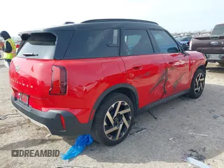 2025 MINI Countryman S z VIN WMZ23GA04S7P33413, wystawiony jako IAAI lot #41576638 z przebiegiem 9 505 mil mil oraz . Historia ofert i sprzedaży dostępna na DreamBid. Obrazek 4.