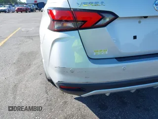 2020 Nissan Versa S with VIN 3N1CN8DV7LL811887, listed as a IAAI auction lot 42064948 with 115,490 mi miles. Bid and sale history available at carsss.com. Image 17.
