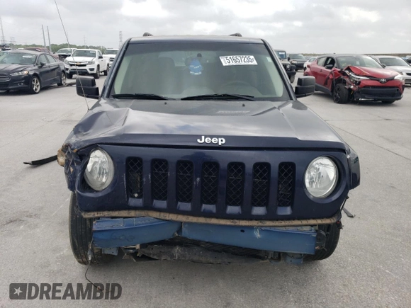 2016 Jeep Patriot Sport z VIN 1C4NJPBB7GD554259, wystawiony jako Copart lot #51657235 z przebiegiem Nie podano mil oraz Szkoda całkowita • Salvage title. Historia ofert i sprzedaży dostępna na DreamBid. Obrazek 5.