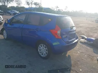 2015 Nissan Note SV z VIN 3N1CE2CP6FL378907, wystawiony jako IAAI lot #42338824 z przebiegiem 83 621 mil mil oraz . Historia ofert i sprzedaży dostępna na DreamBid. Obrazek 3.