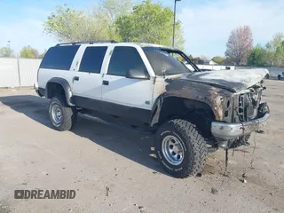 1995 Chevrolet Suburban z VIN 1GNFK16K9SJ309229, wystawiony jako IAAI lot #42028356 z przebiegiem Nie podano mil oraz . Historia ofert i sprzedaży dostępna na DreamBid. Obrazek 1.
