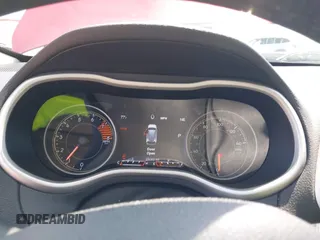2017 Jeep Cherokee High Altitude z VIN 1C4PJMDS5HW510819, wystawiony jako IAAI lot #42447600 z przebiegiem 25 083 mil mil oraz . Historia ofert i sprzedaży dostępna na DreamBid. Obrazek 7.