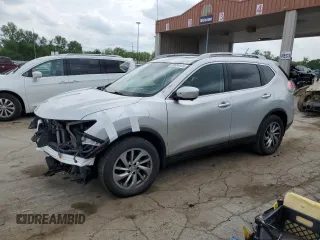 2015 Nissan Rogue SV z VIN 5N1AT2MV4FC809694, wystawiony jako Copart lot #58999435 z przebiegiem 162 173 mil mil oraz Szkoda całkowita • Salvage title. Historia ofert i sprzedaży dostępna na DreamBid. Obrazek 1.