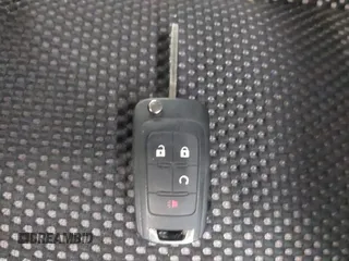 2015 Chevrolet Equinox LT z VIN 2GNFLFEK0F6252613, wystawiony jako IAAI lot #42061475 z przebiegiem 85 640 mil mil oraz . Historia ofert i sprzedaży dostępna na DreamBid. Obrazek 11.