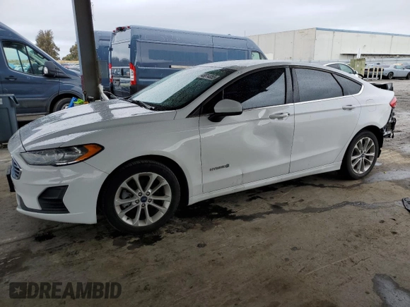 2019 Ford Fusion Hybrid SE with VIN 3FA6P0LU7KR137787, listed as a Copart auction lot 48814055 with 67,925 mi miles and Salvage Title. Bid and sale history available at carsss.com. Image 1.