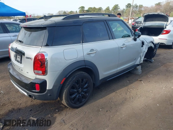 2020 MINI Countryman Cooper S with VIN WMZYX1C00L3L55740, listed as a IAAI auction lot 42106897 with 92,609 mi miles and . Bid and sale history available at DreamBid. Image 4.