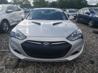 2015 Hyundai Genesis Coupe R-Spec with VIN KMHHU6KJ6FU126926, listed as a Copart auction lot 57085715 with 10,142 mi miles and Salvage title. Bid and sale history available at DreamBid. Image 5.