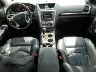 2014 GMC Acadia Denali z VIN 1GKKVTKD9EJ329457, wystawiony jako Copart lot #56824235 z przebiegiem 135 475 mil mil oraz Szkoda całkowita • Salvage title. Historia ofert i sprzedaży dostępna na DreamBid. Obrazek 8.