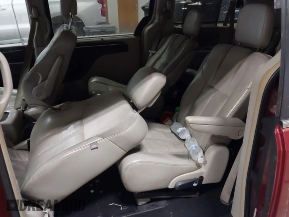 2011 Chrysler Town & Country Limited with VIN 2A4RR6DG6BR610723, listed as a IAAI auction lot 41618665 with 165,993 mi miles. Bid and sale history available at carsss.com. Image 8.