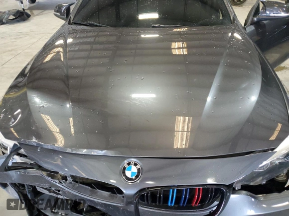 2019 BMW 4 Series 440i z VIN WBA4W7C58KAG53074, wystawiony jako Copart lot #54901475 z przebiegiem 56 521 mil mil oraz Szkoda całkowita • Salvage title. Historia ofert i sprzedaży dostępna na DreamBid. Obrazek 11.