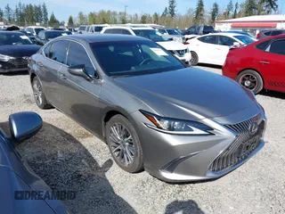 2021 Lexus ES 250 z VIN 58AD11D19MU003070, wystawiony jako IAAI lot #42047574 z przebiegiem 39 773 mil mil oraz . Historia ofert i sprzedaży dostępna na DreamBid. Obrazek 1.