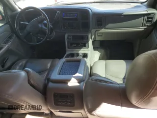 2004 Chevrolet Suburban LS with VIN 1GNFK16Z34J142771, listed as a Copart auction lot 50688535 with 222,370 mi miles and Salvage Title. Bid and sale history available at carsss.com. Image 8.