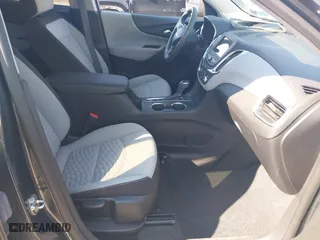 2019 Chevrolet Equinox LS with VIN 3GNAXHEV8KL123710, listed as a IAAI auction lot 41618354 with 42,932 mi miles. Bid and sale history available at carsss.com. Image 5.