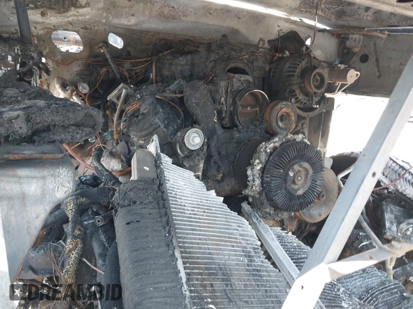 2009 Chevrolet Silverado 3500HD z VIN 1GCHK74K49F147305, wystawiony jako IAAI lot #42051326 z przebiegiem Nie podano mil oraz . Historia ofert i sprzedaży dostępna na DreamBid. Obrazek 10.