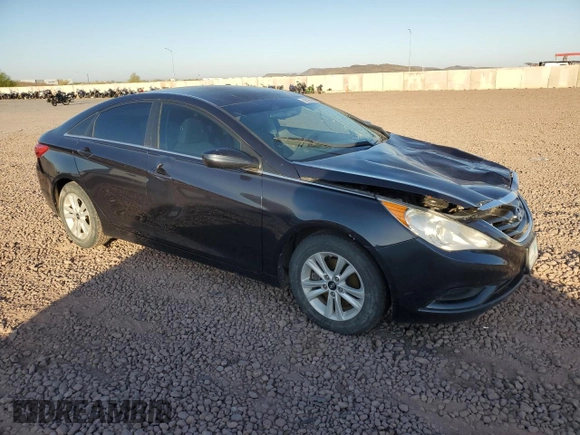 2013 Hyundai Sonata GLS z VIN 5NPEB4AC6DH777730, wystawiony jako Copart lot #56225095 z przebiegiem 108 753 mil mil oraz Szkoda całkowita • Salvage title. Historia ofert i sprzedaży dostępna na DreamBid. Obrazek 4.
