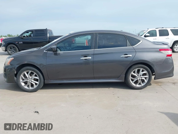 2014 Nissan Sentra SV z VIN 3N1AB7AP5EY226487, wystawiony jako IAAI lot #42053736 z przebiegiem 100 110 mil mil oraz . Historia ofert i sprzedaży dostępna na DreamBid. Obrazek 14.