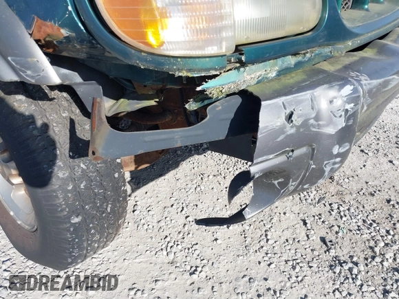 1999 Ford Explorer XLT с VIN 1FMZU32E4XZC06946, выставлен на аукционе IAAI как лот 40644003 с пробегом 302 458 миль миль и . История ставок и продаж доступна на DreamBid. Изображение 6.