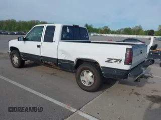 1997 Chevrolet Silverado 1500 with VIN 1GCEK19R5VE232708, listed as a IAAI auction lot 42197468 with 208,458 mi miles and . Bid and sale history available at DreamBid. Image 3.