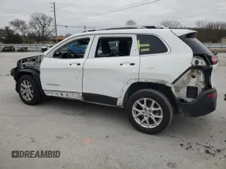 2017 Jeep Cherokee Latitude with VIN 1C4PJLCB1HW593127, listed as a Copart auction lot 48060555 with 103,834 mi miles and Clean Title. Bid and sale history available at carsss.com. Image 2.
