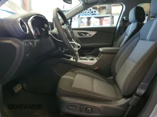 2025 Chevrolet Blazer LT z VIN 3GNKBCR48SS157367, wystawiony jako Copart lot #55997525 z przebiegiem 3321 mil mil oraz Tytuł czysty. Historia ofert i sprzedaży dostępna na DreamBid. Obrazek 7.