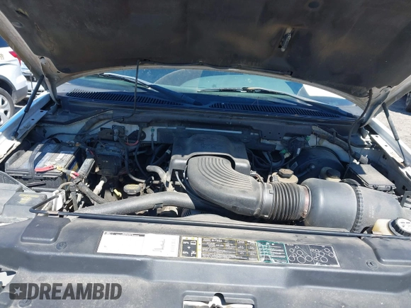 2001 Ford F-150 XL z VIN 1FTRF17W61NB22632, wystawiony jako IAAI lot #41824156 z przebiegiem Nie podano mil oraz . Historia ofert i sprzedaży dostępna na DreamBid. Obrazek 10.
