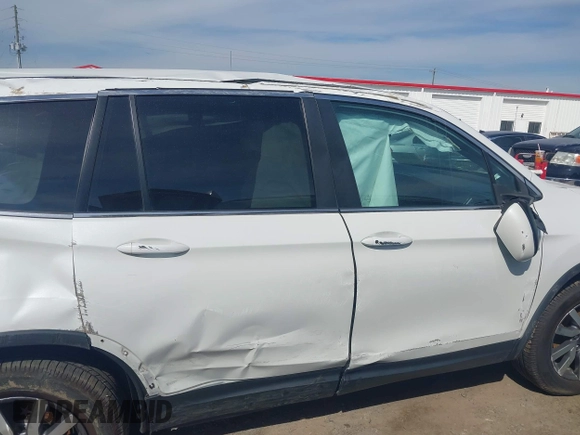 2020 Honda Pilot EX z VIN 5FNYF6H36LB057201, wystawiony jako IAAI lot #41838876 z przebiegiem 53 844 mil mil oraz . Historia ofert i sprzedaży dostępna na DreamBid. Obrazek 13.
